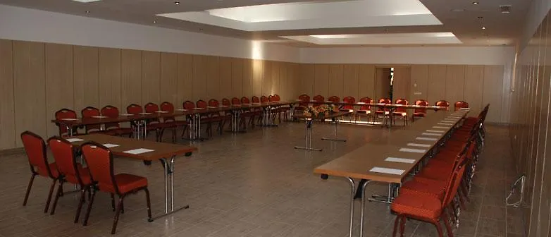 Student Hotel Bucharest 3*,
