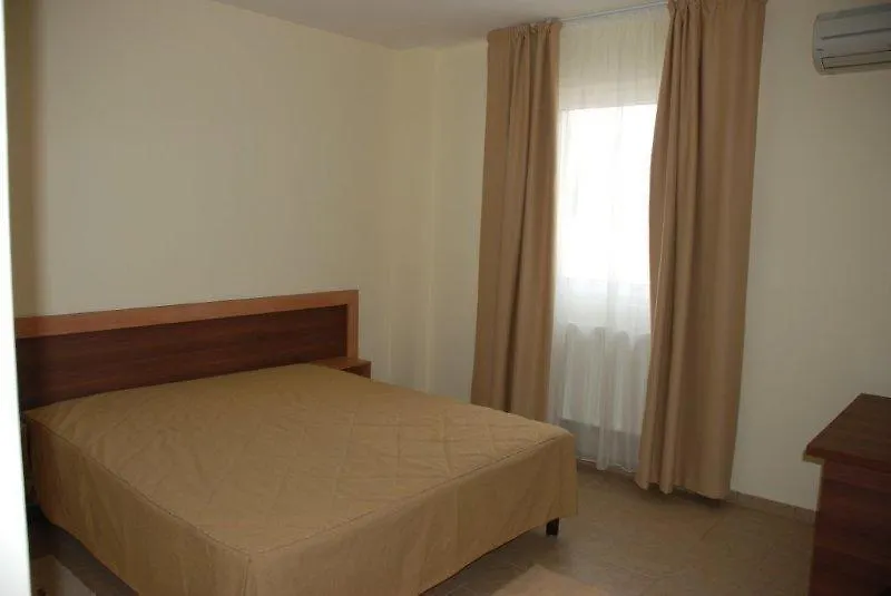 Student Hotel Bucharest 3*,